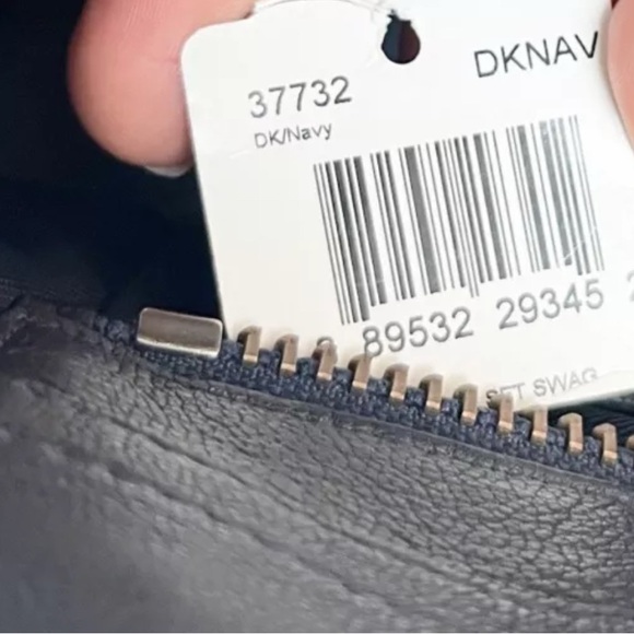 Coach 37732 Soft Grain Coach Soft Swagger Dk Navy - Picture 9 of 14